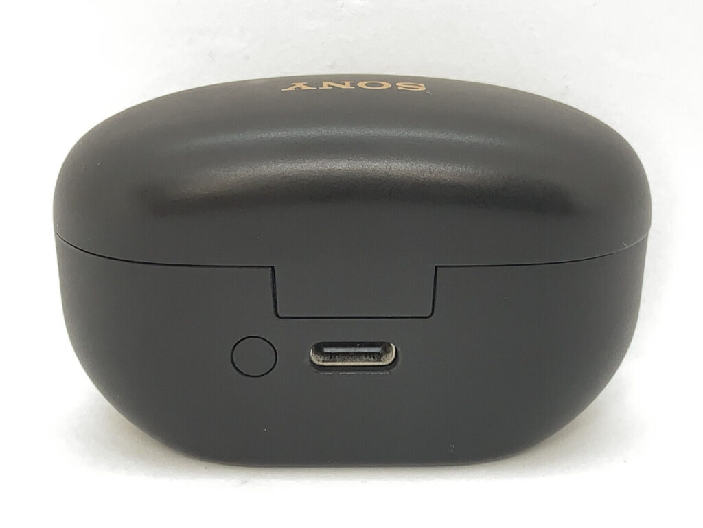Sony WF-1000XM5 Charging Case