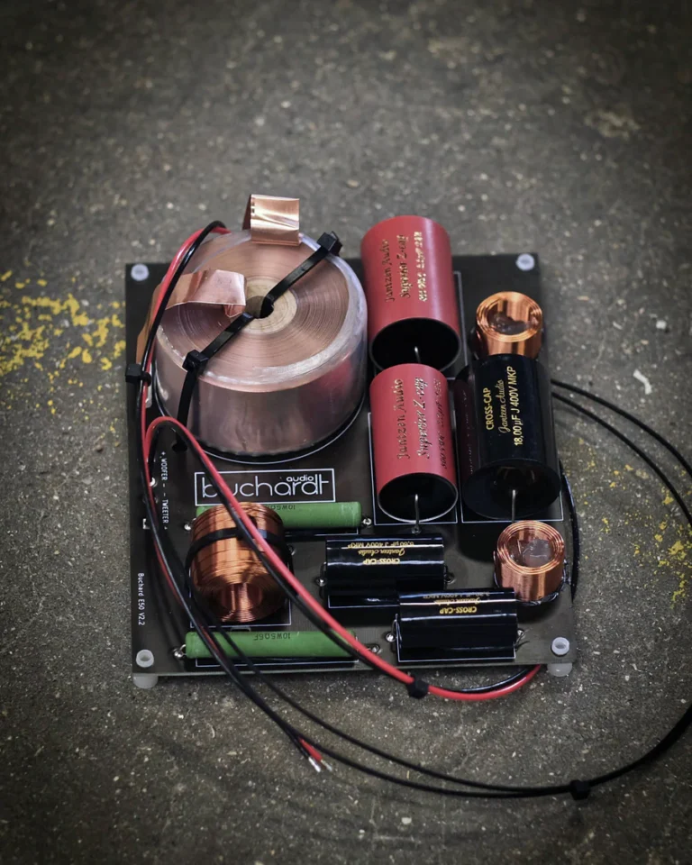 closeup of a speaker's crossover circuitry
